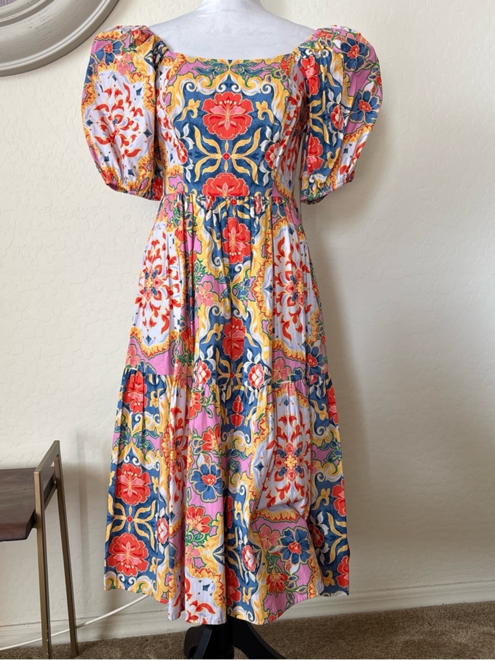 Vince Camuto Multicolor Floral Puff Sleeve Midi Dress. 100% cotton. 6 - Picture 3 of 10